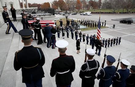 750 George h.w. bush state funeral Stock Pictures, Editorial Images and ...