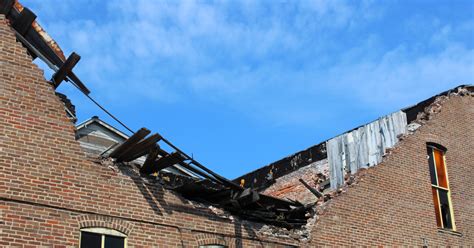 Get 'er Done: collapsed roof an eyesore for downtown