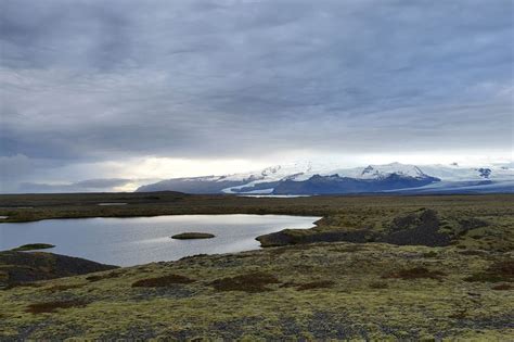 What To Expect From An Iceland Ice Cave Tour: A Vatnajökull Glacier Adventure