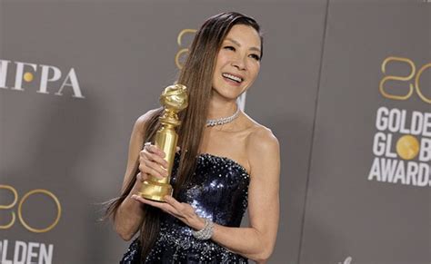 Michelle Yeoh Wins First Golden Globe, Tells Producers To "Shut Up" For ...