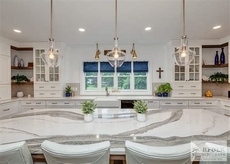 What Color Quartz Countertop Goes With White Cabinets ...