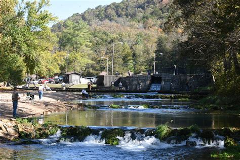 Adventures through life : Weekend Adventures: Roaring River State Park