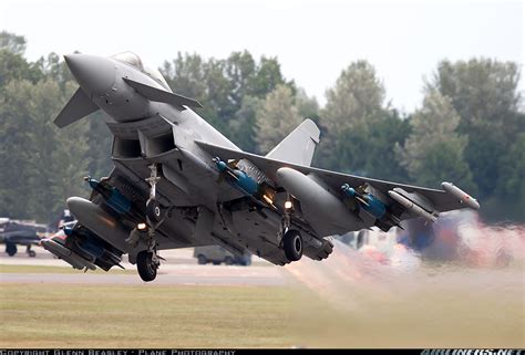 Eurofighter EF-2000 Typhoon F2 - UK - Air Force | Aviation Photo #6802537 | Airliners.net