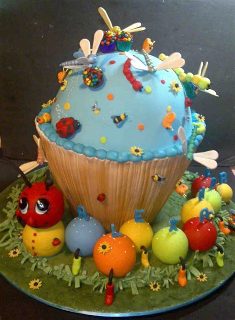 www.crumbscakeart.com.au. Crumbs Cake Art | Amazing cakes, Cake decorating classes, Cake ...