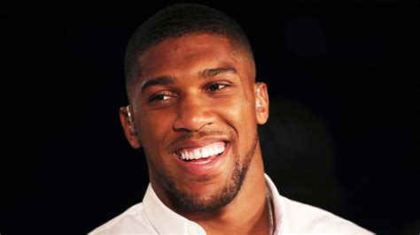 Anthony Joshua receives OBE in Queen's Birthday Honours | Boxing News | Sky Sports