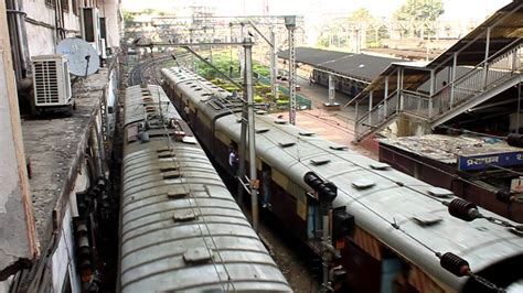 Mumbai Central Railway Station - YouTube