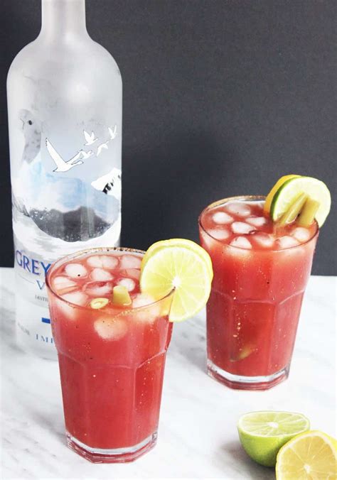 Caesar Drink Recipe (Canadian Brunch Cocktail) - Slow The Cook Down