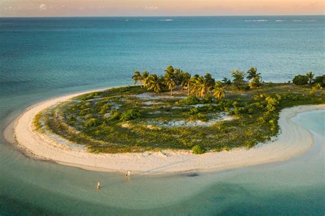 10 White Sand Madagascar Beaches To Visit On Vacation