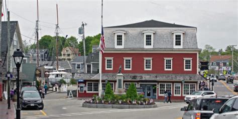 Dock Square, Kennebunkport, Maine - Notable Travels | Notable Travels