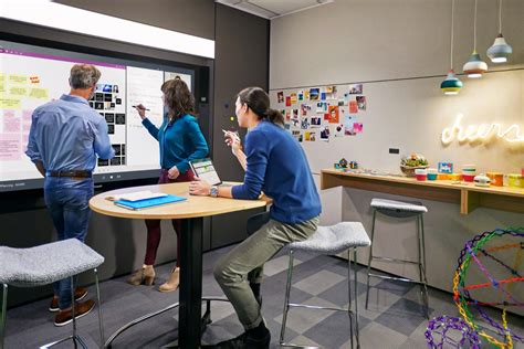 How to Design Creative Spaces with Every Kind of Employee in Mind