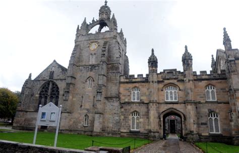 Aberdeen University to offer hundreds of free places for online courses ...