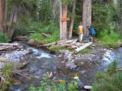 Parting of The Waters: A Creek That Flows Into Two Oceans | Amusing Planet