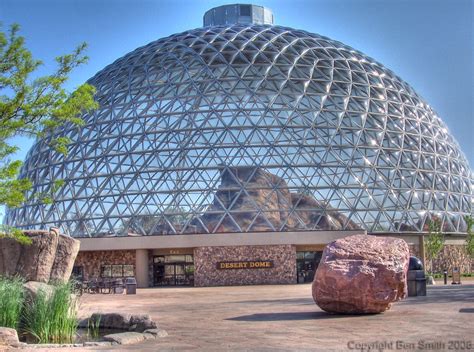 Omaha Zoo's Desert Dome | This is the Desert Dome at the Hen… | Flickr