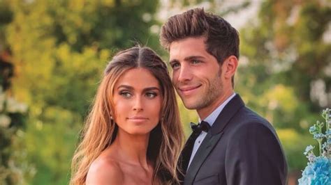 Sergi Roberto Wife Coral Simanovich Wiki 2022- Age, Net Worth, Career ...