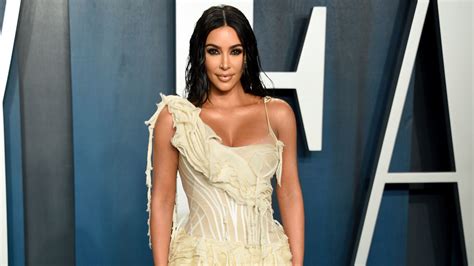 Kim Kardashian West is officially a billionaire, says Forbes - ABC7 Chicago