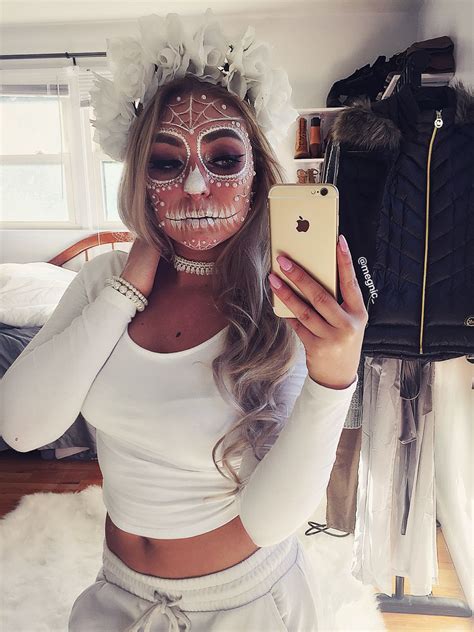 White sugar skull makeup | Halloween makeup pretty, Pretty halloween, Halloween makeup easy