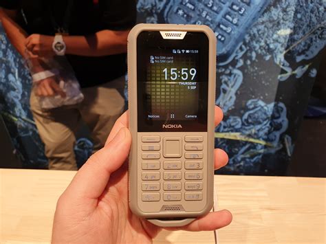 Nokia 800 Tough, Nokia 2720 Flip e Nokia 110 ufficiali: feature phone per tutti gli usi, anche ...