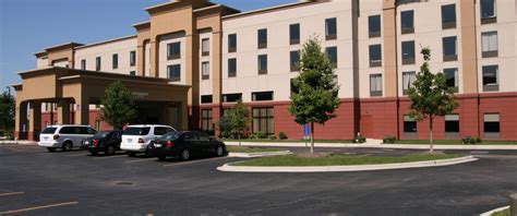 The Hampton Inn & Suites Hotel in Bolingbrook Illinois