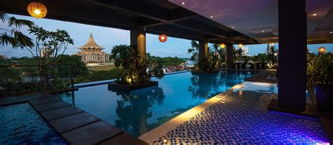 The Waterfront Kuching Hotel in Malaysia | ENCHANTING TRAVELS