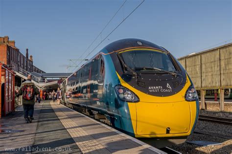 New Avanti West Coast livery - photos from official launch train