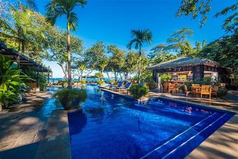 10 Best Beach Clubs Tamarindo (2024) - The Green Voyage