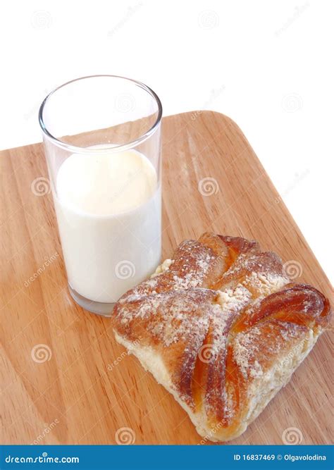 Milk and sweet roll stock image. Image of pastries, white - 16837469