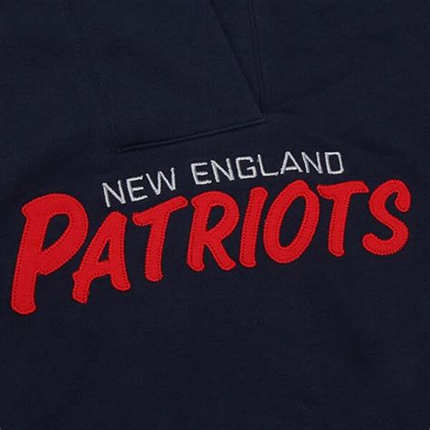 Women's New England Patriots Nike Navy Blue Play Action Hooded Top - NFLShop.com