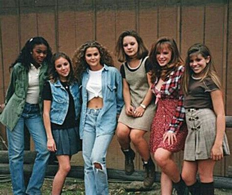 90s teen actresses + styles of the mid 90's. G;) 1990s Fashion Trends ...