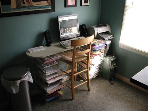 DIY small kitchen computer desk 01 | Improvised kitchen comp… | Flickr - Photo Sharing!