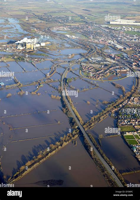 Flooding from the River Trent, Newark, Nottinghamshire, East Midlands, England, UK Stock Photo ...