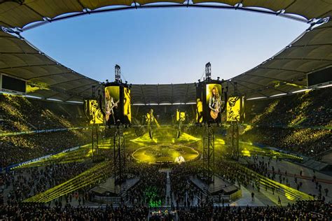 Metallica M72 World Tour with Proteus | ULA Group