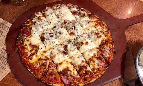 Chicago Pizza Tour - Chicago Pizza Tour | Groupon