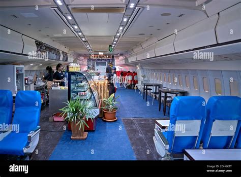 Lockheed tristar interior hi-res stock photography and images - Alamy