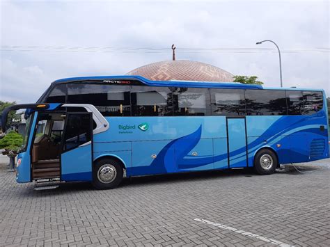 Info Fasilitas, Foto dan Harga Sewa Bus Big Bird - Sewa Bus Jakarta