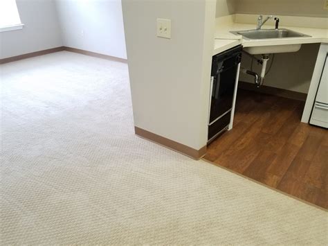 Vinyl and Rubber Cove Base Installation Service In Trumbull Connecticut - Rob's Carpet Service