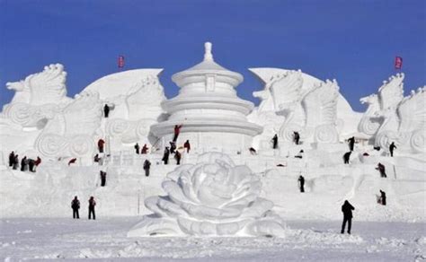 Pin by Donna Thomas on Ice & Snow Sculptures | Snow sculptures, Snow art, Quebec winter carnival