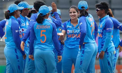 Indian women team on their seventh win | THE CRICBUZZ