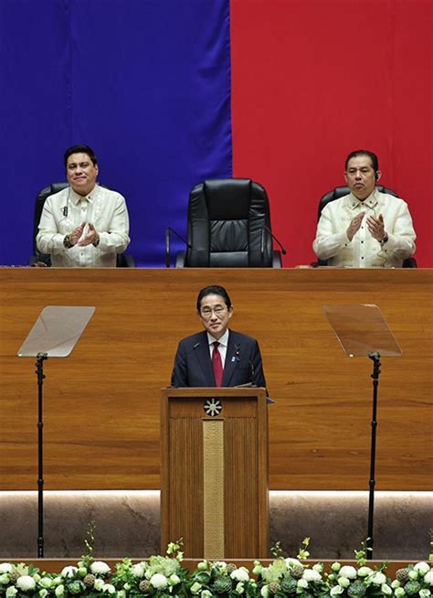 Japanese Prime Minister delivers message