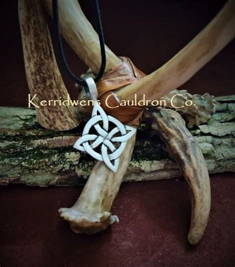 Witches' Knot Pendant, Witchcraft, Protection, Pagan, Wicca, Celtic ...