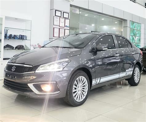 Đánh giá Suzuki Ciaz 2023: giá, khuyến mãi, nội ngoại thất