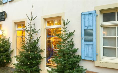 Rudesheim Christmas Market - The Modern Travelers