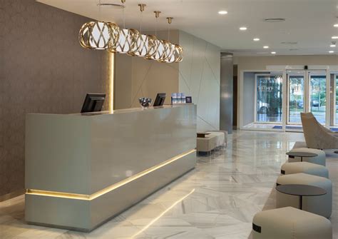 Hotel NH Madrid Barajas Airport | Up to 25% off | nh-hotels.com