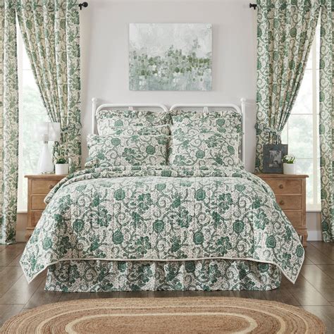 Dorset Green Floral King Quilt 105Wx95L