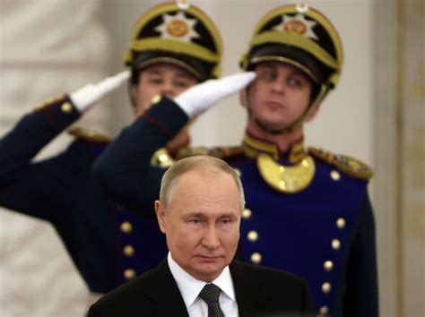 Vladimir Putin creates own 'private military' full of thugs after ...