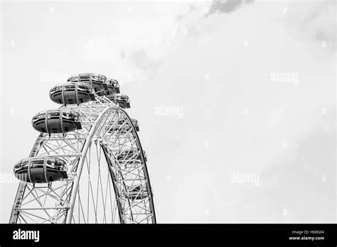 London Eye Tourist Attraction Stock Photo - Alamy