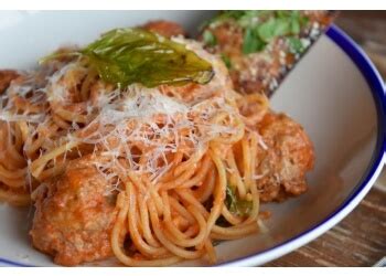 3 Best Italian Restaurants in St Petersburg, FL - Expert Recommendations