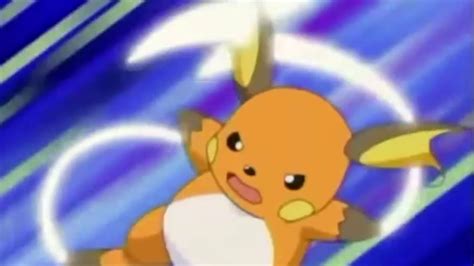 Pikachu vs Raichu - YouTube