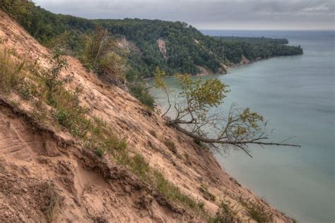 The Painted Rocks National Lakeshore in Upper Michigan Has a Wide ...