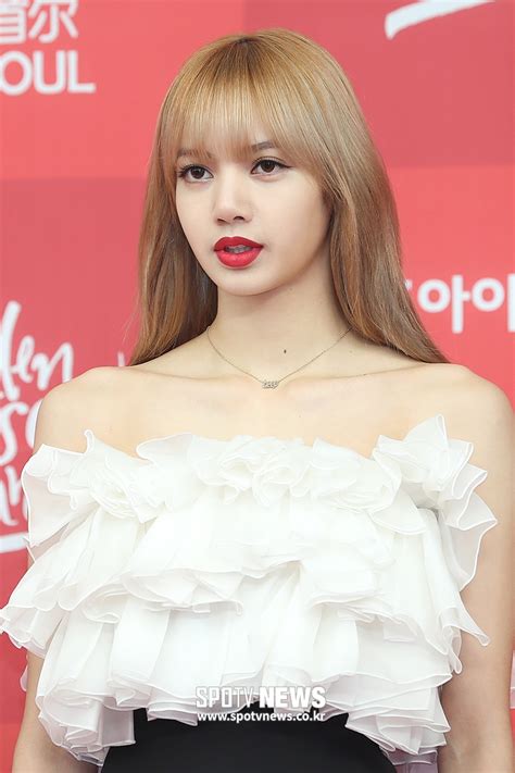 8 Times BLACKPINK’s Lisa Became “Human Celine” In The Brand’s Luxury ...