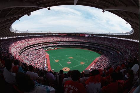 Photos: Riverfront Stadium 1970-2002